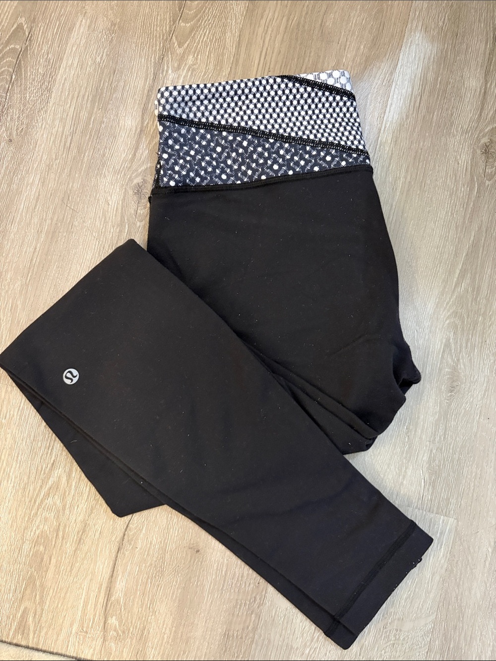 Lululemon Leggings with Patterned or Black Waistband